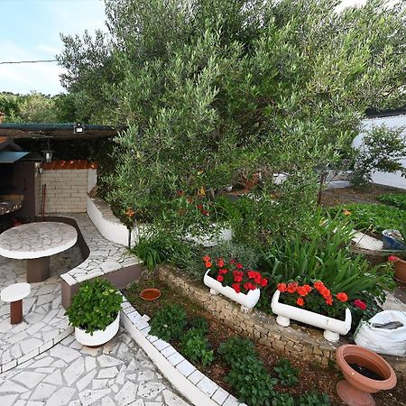 Apartment Mihovilovic Slatine Exterior foto