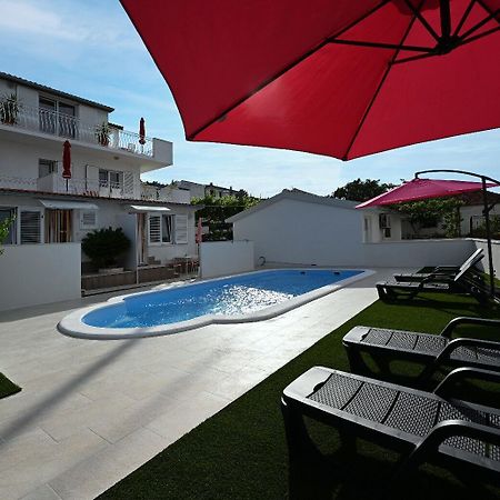 Apartment Mihovilovic Slatine Exterior foto