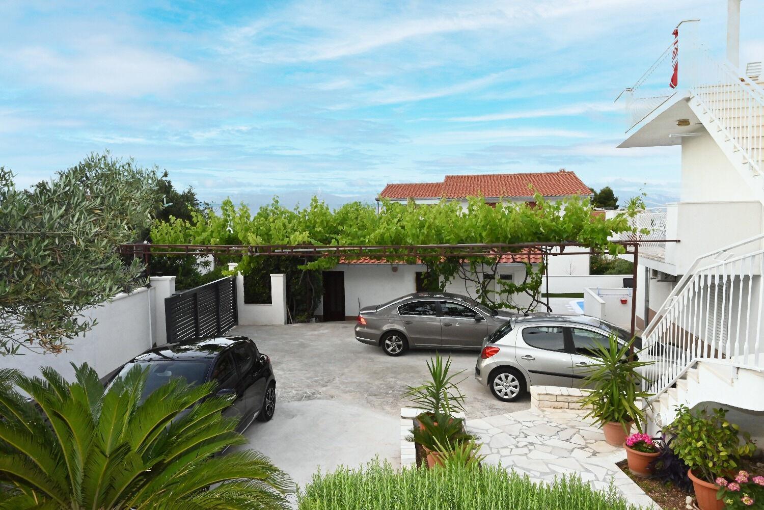 Apartment Mihovilovic Slatine Exterior foto
