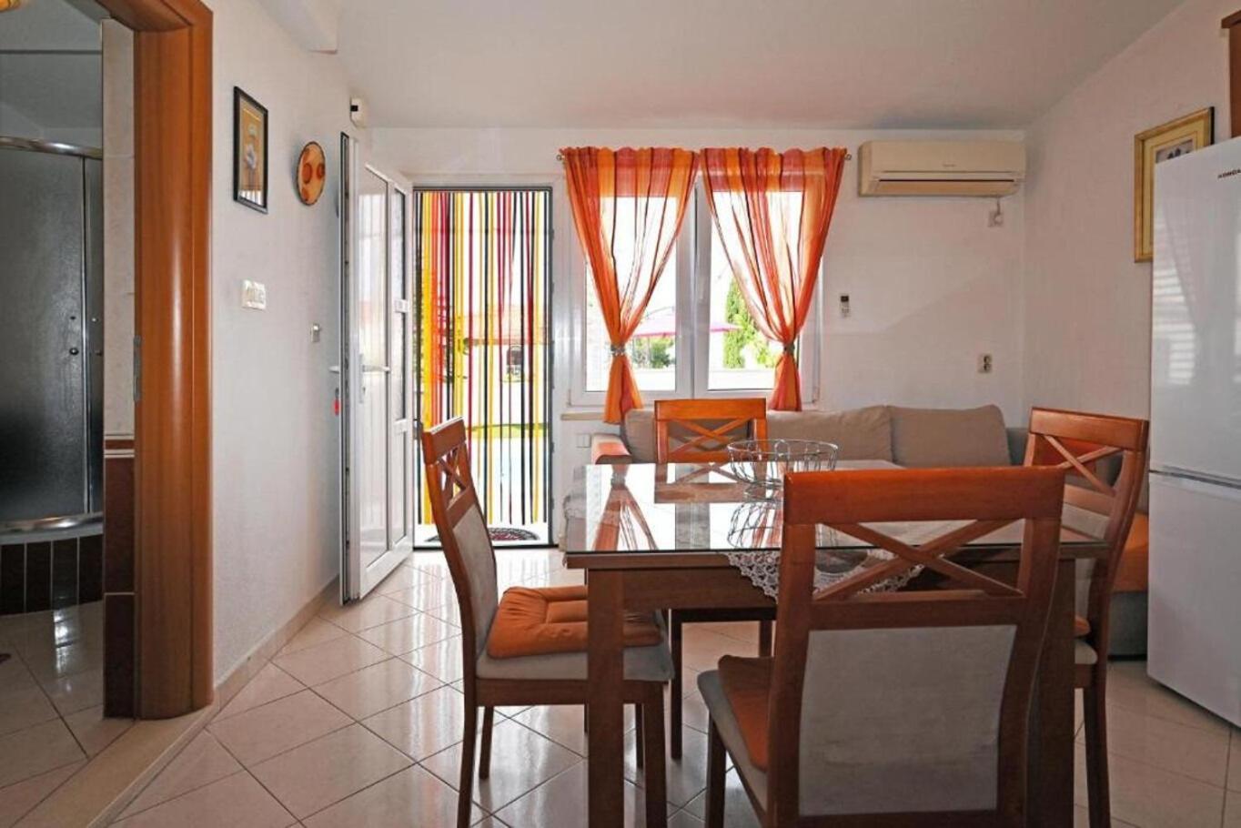 Apartment Mihovilovic Slatine Exterior foto