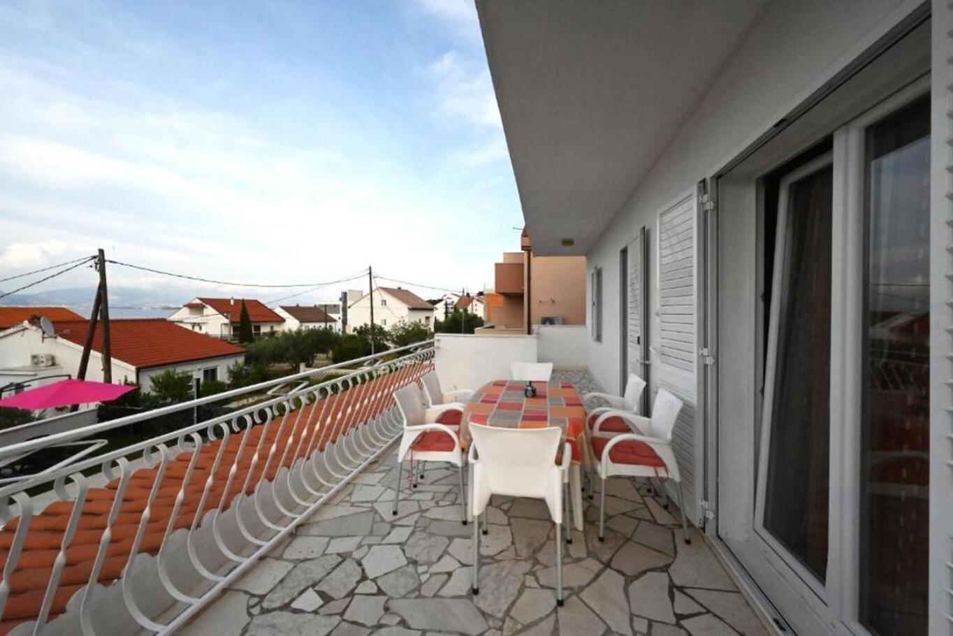 Apartment Mihovilovic Slatine Exterior foto